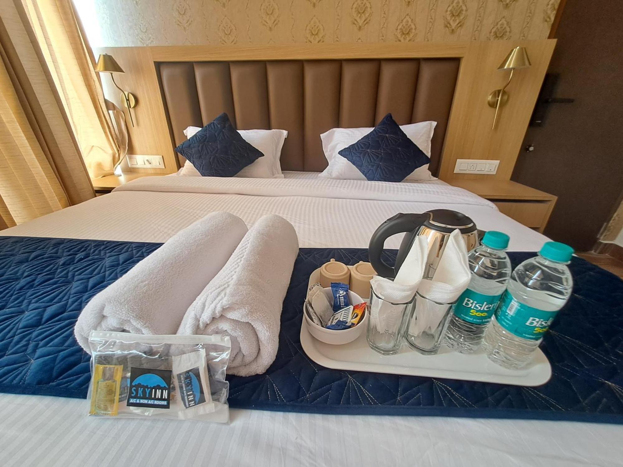 Sky Inn Mysore Esterno foto