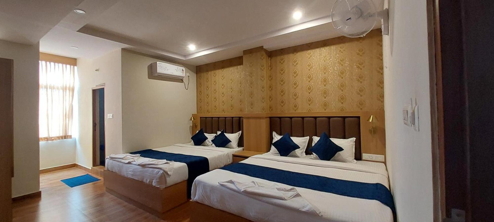 Sky Inn Mysore Esterno foto