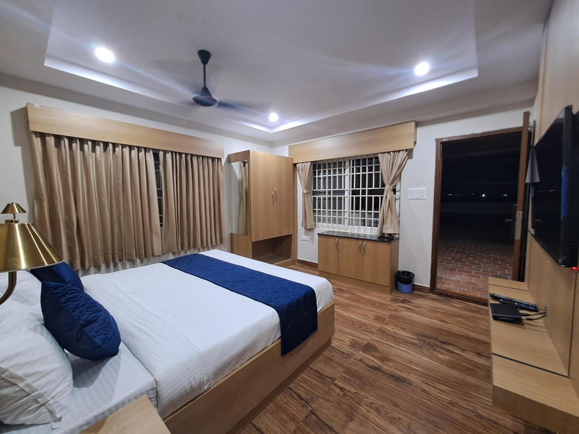 Sky Inn Mysore Esterno foto
