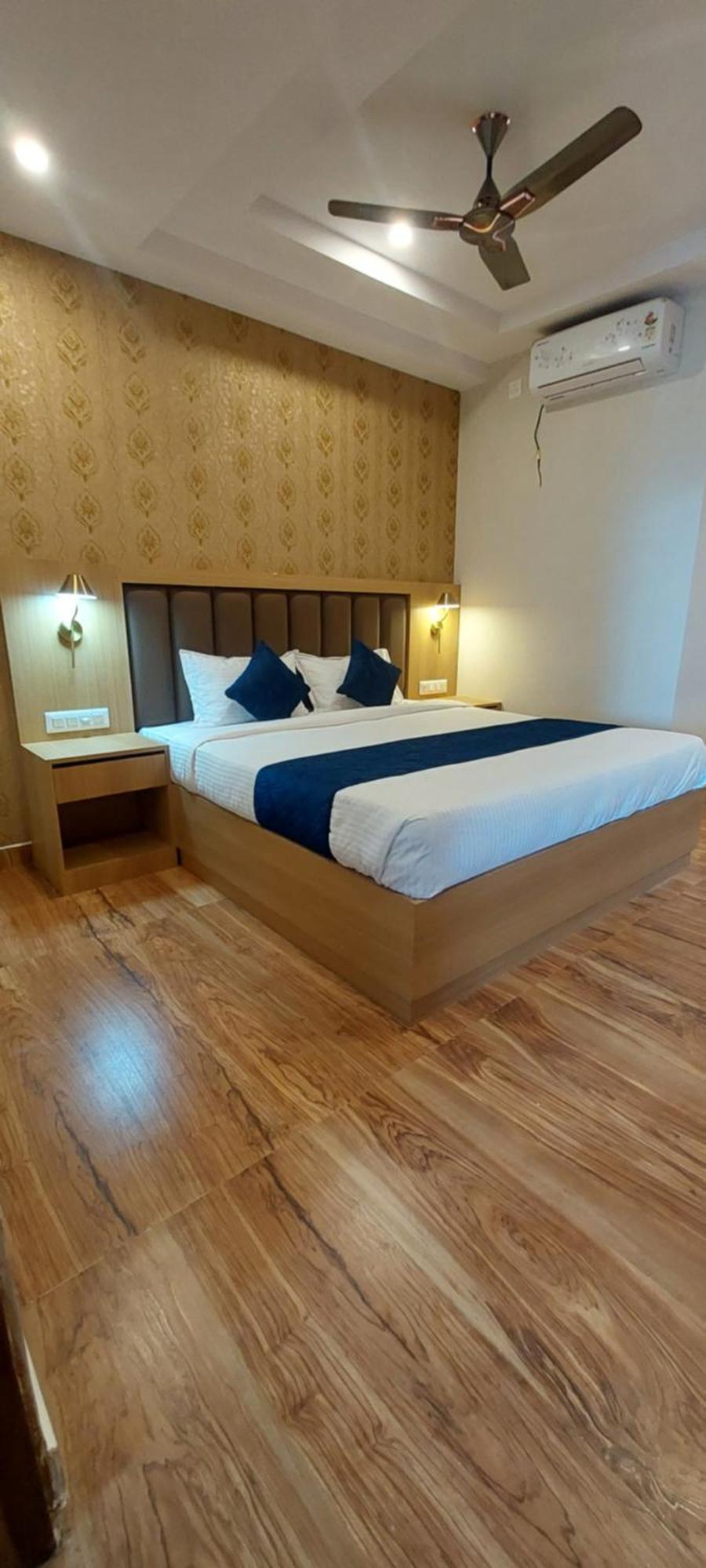 Sky Inn Mysore Esterno foto