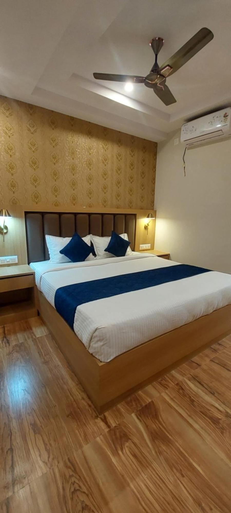 Sky Inn Mysore Esterno foto