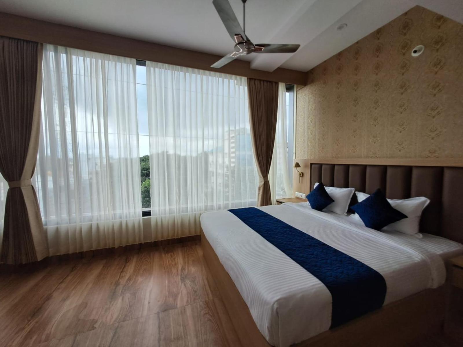 Sky Inn Mysore Esterno foto